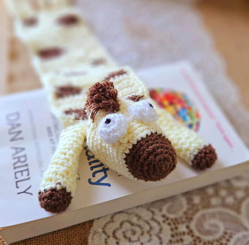 Giraffe Bookmark